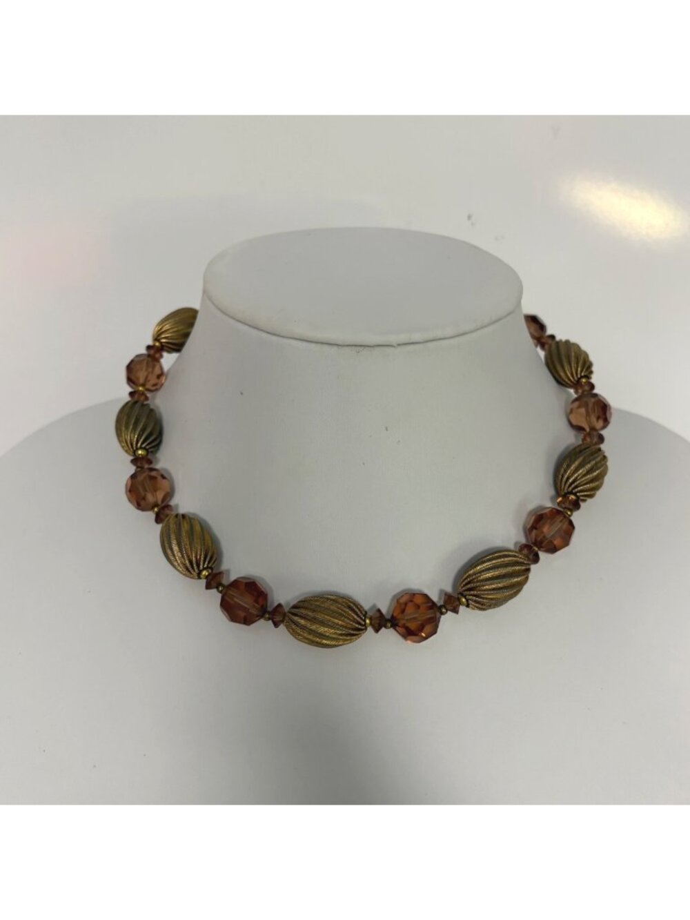 Lisner Gold-Tone Choker Necklace Textured Metal Brown Faceted Bead Vintage